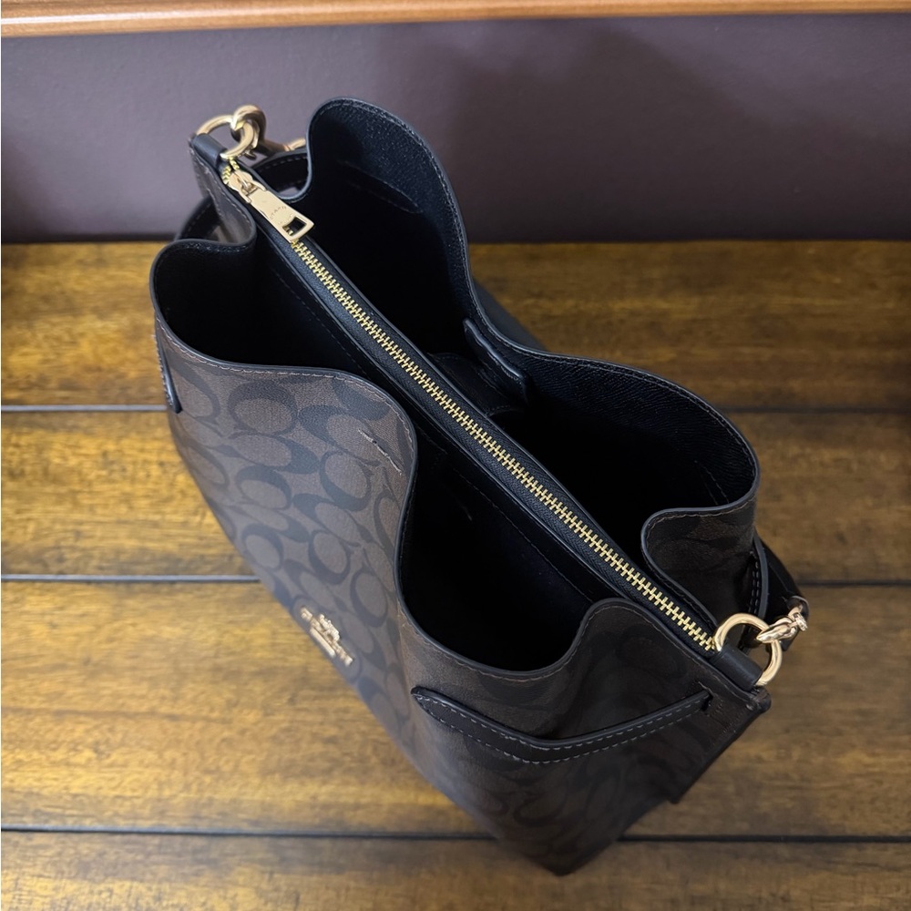 Coach Hanna Shoulder Bag in Signature Canvas - Picture 9 of 16
